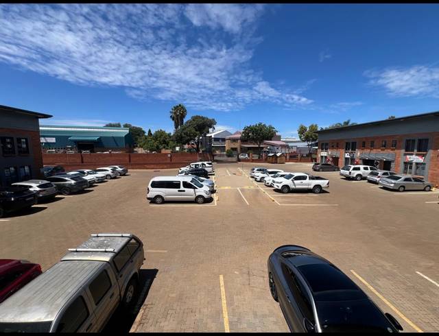 266M² WAREHOUSE TO LET IN HENNOPSPARK